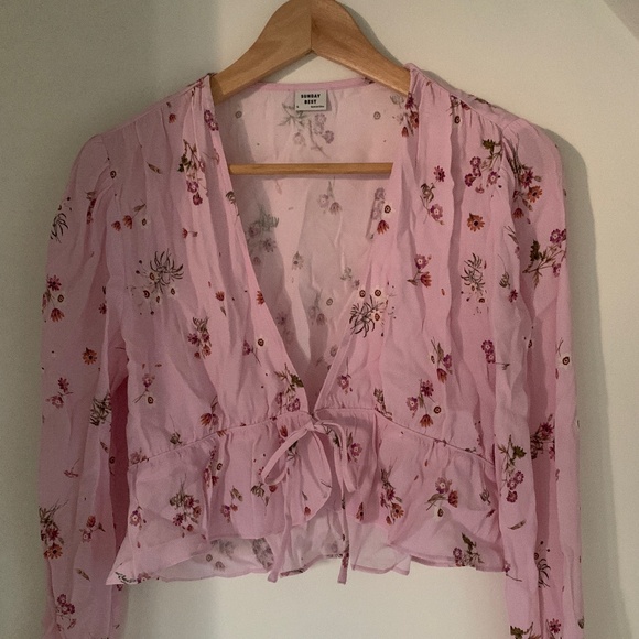 Aritzia Cropped Tie-front Blouse - Picture 2 of 3